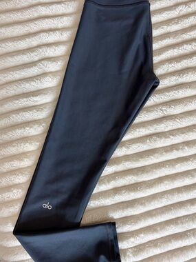 NWOT ALO Yoga High-Rise Leggings